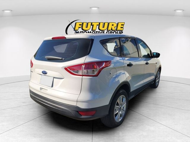 2016 Ford Escape S
