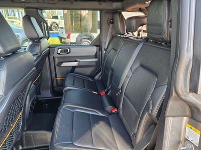 2023 Ford Bronco Badlands 4WD w/Sasquatch Package