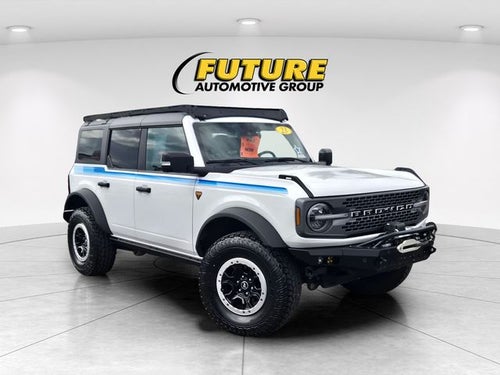 2023 Ford Bronco Badlands 4WD w/Sasquatch Package & Winch