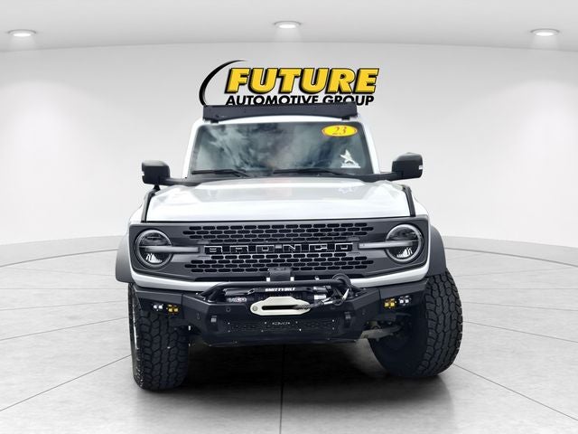 2023 Ford Bronco Badlands 4WD w/Sasquatch Package & Winch