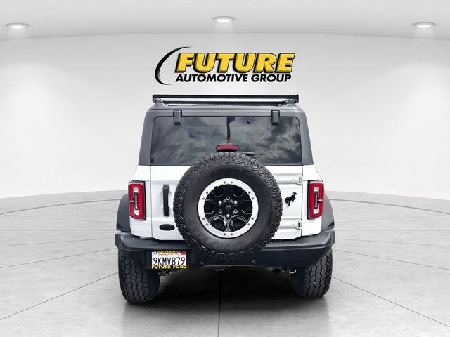 2023 Ford Bronco Badlands 4WD w/Sasquatch Package & Winch
