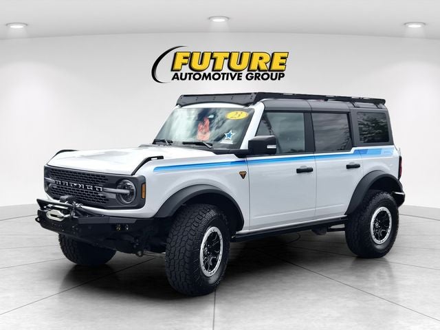 2023 Ford Bronco Badlands 4WD w/Sasquatch Package & Winch