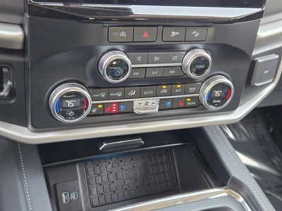 2024 Ford Expedition XLT 4WD w/High Equip Group