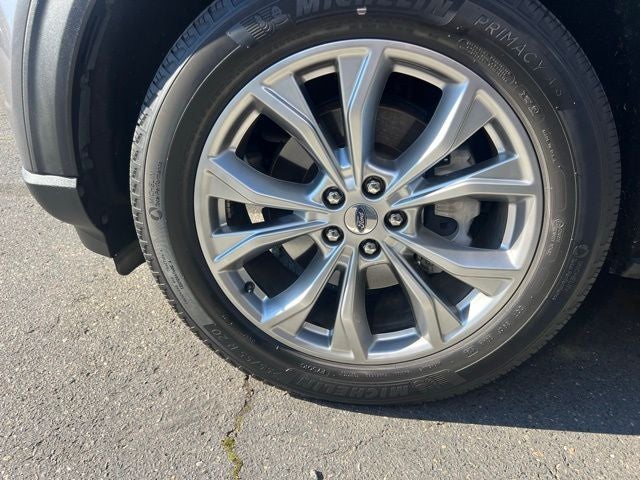 2021 Ford Explorer XLT 4WD w/20's