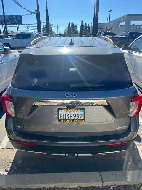 2021 Ford Explorer XLT 4WD w/20's