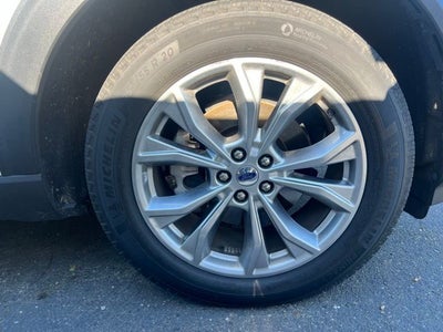 2021 Ford Explorer XLT 4WD w/20's