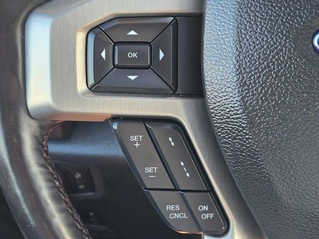 2022 Ford F-250SD Platinum Crew Cab 4WD Lifted w/Upgraded Wheels