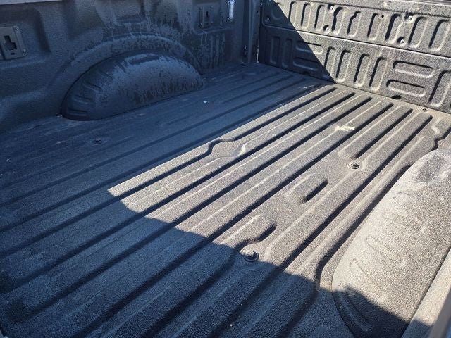 2022 Ford F-250SD Platinum Crew Cab 4WD Lifted w/Upgraded Wheels