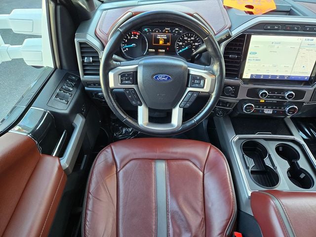 2022 Ford F-250SD Platinum Crew Cab 4WD Lifted w/Upgraded Wheels