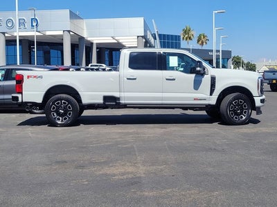 2025 Ford F-350SD Platinum