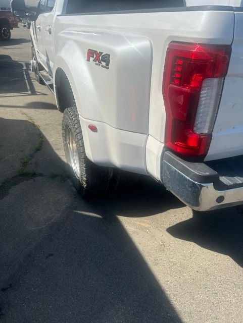 2019 Ford F-350SD Lariat DRW