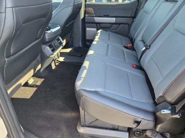 2023 Ford F-150 Lightning Lariat Crew Cab 4WD w/Leather & Nav