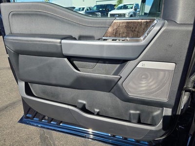2023 Ford F-150 Lightning Lariat Crew Cab 4WD w/Leather & Nav