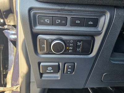 2023 Ford F-150 Lightning Lariat Crew Cab 4WD w/Leather & Nav