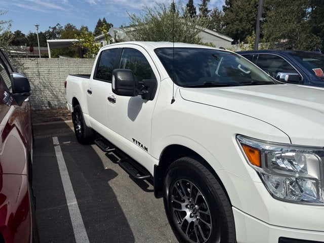 2021 Nissan Titan SV