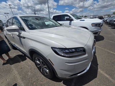 2023 Lincoln Nautilus Standard