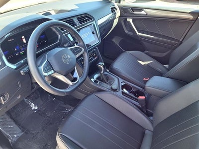2023 Volkswagen Tiguan 2.0T SE