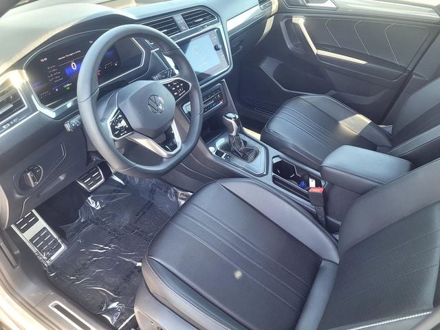 2023 Volkswagen Tiguan 2.0T SE R-Line Black