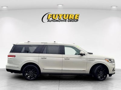 2023 Lincoln Navigator L Reserve