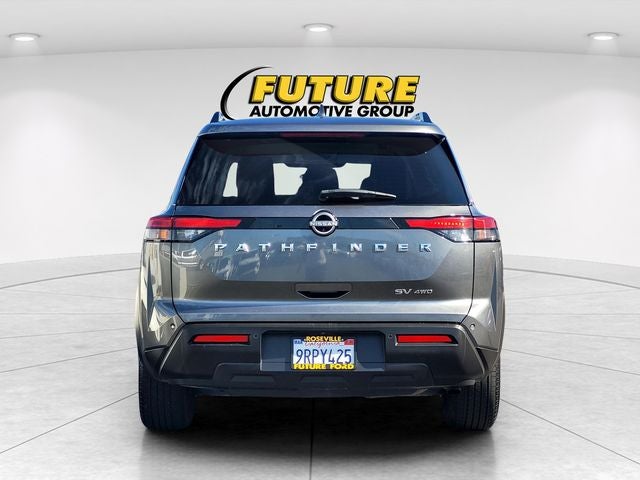 2022 Nissan Pathfinder SV 4WD