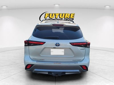 2021 Toyota Highlander Hybrid Platinum