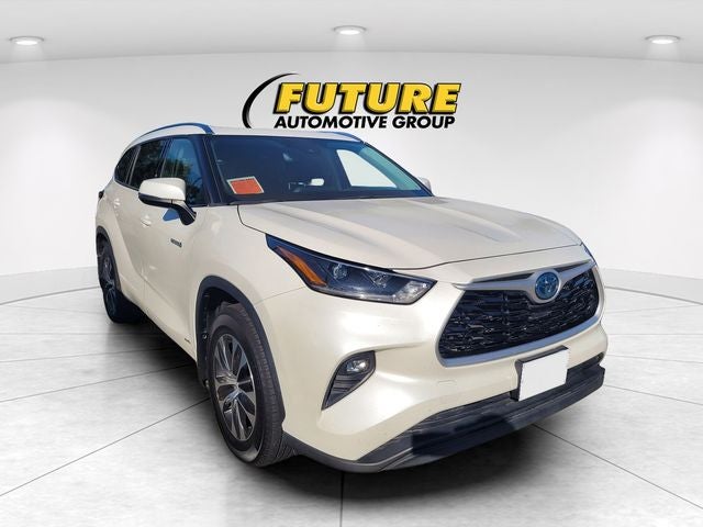 2021 Toyota Highlander Hybrid XLE