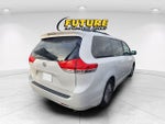 2013 Toyota Sienna XLE 8 Passenger