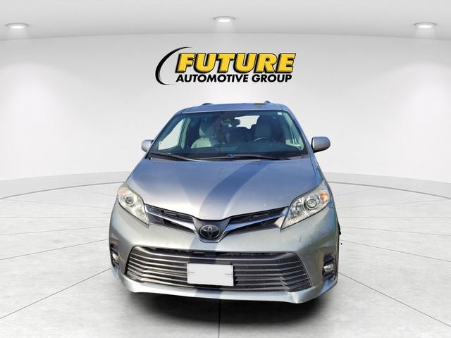 2019 Toyota Sienna XLE 8 Passenger