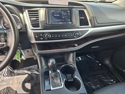 2015 Toyota Highlander LE