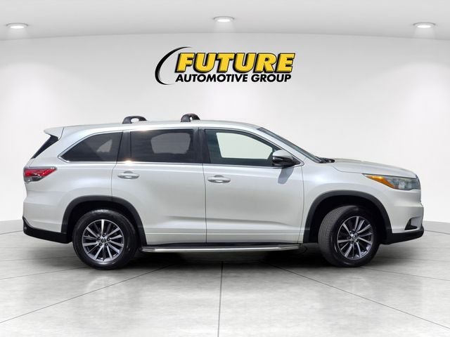 2015 Toyota Highlander LE