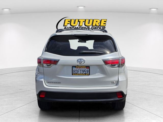 2015 Toyota Highlander LE