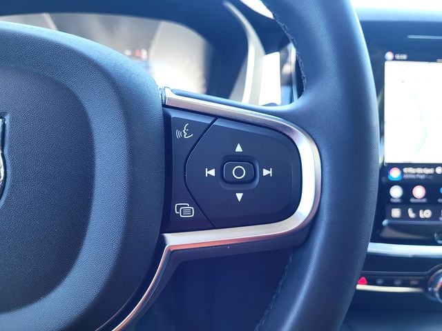 2024 Volvo S60 B5 Core Dark Theme