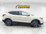 2017 Nissan Rogue Sport SL