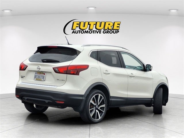 2017 Nissan Rogue Sport SL