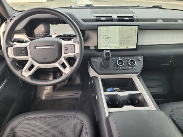 2025 Land Rover Defender 110 S