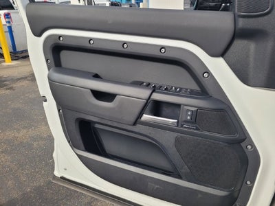 2025 Land Rover Defender 110 S