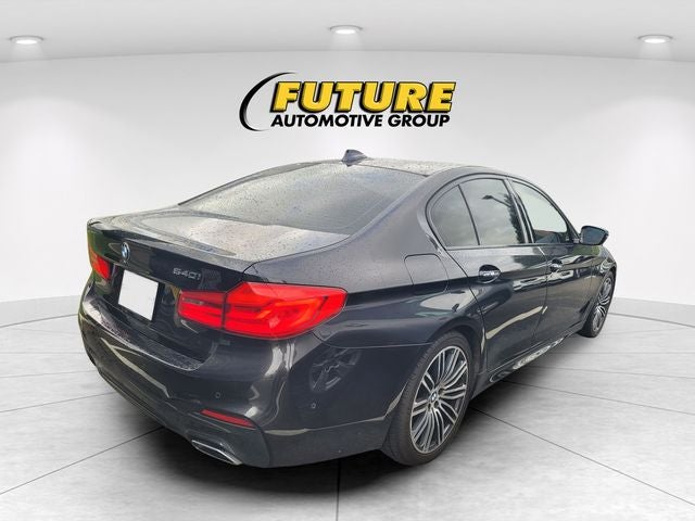 2017 BMW 5 Series 540i