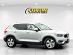 2021 Volvo XC40 Momentum AWD