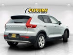 2021 Volvo XC40 Momentum AWD