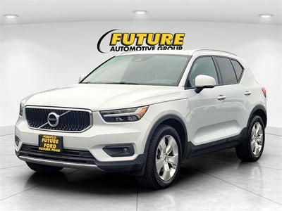 2021 Volvo XC40 Momentum AWD