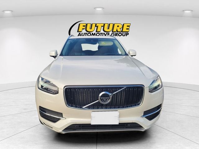 2019 Volvo XC90 T6 Momentum