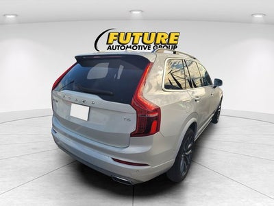 2019 Volvo XC90 T6 Momentum