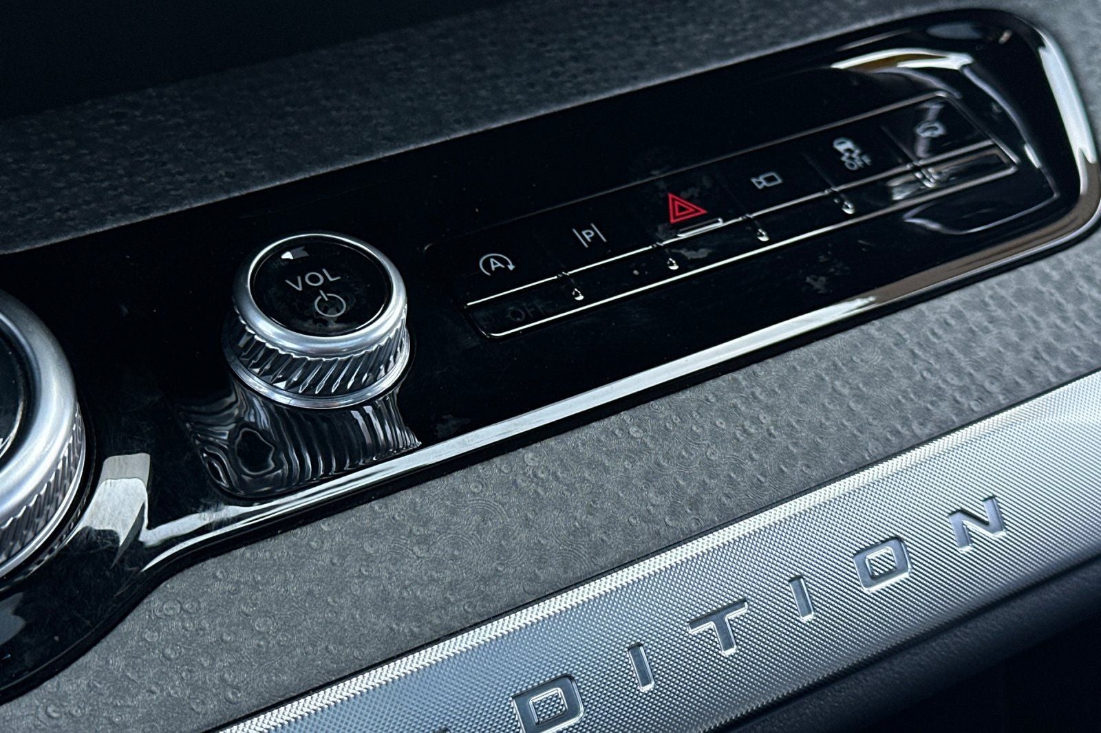 2025 Ford Expedition Tremor 4WD