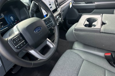 2025 Ford F-150 XLT 4WD SUPER CAB