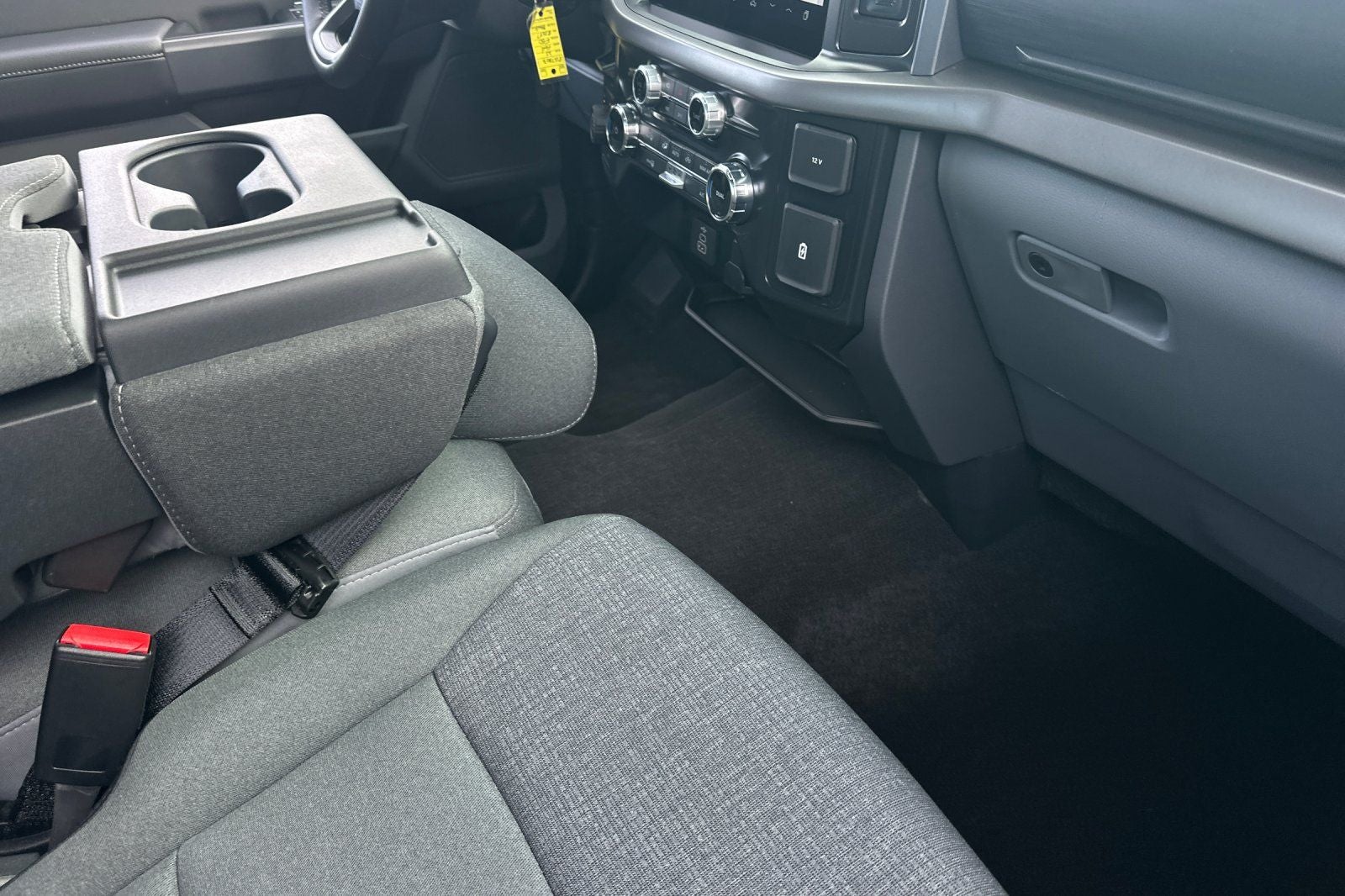2025 Ford F-150 XLT 4WD SUPER CAB