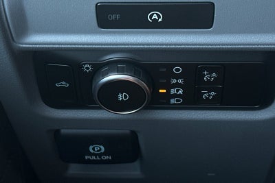 2025 Ford F-150 XLT 4WD SUPER CAB
