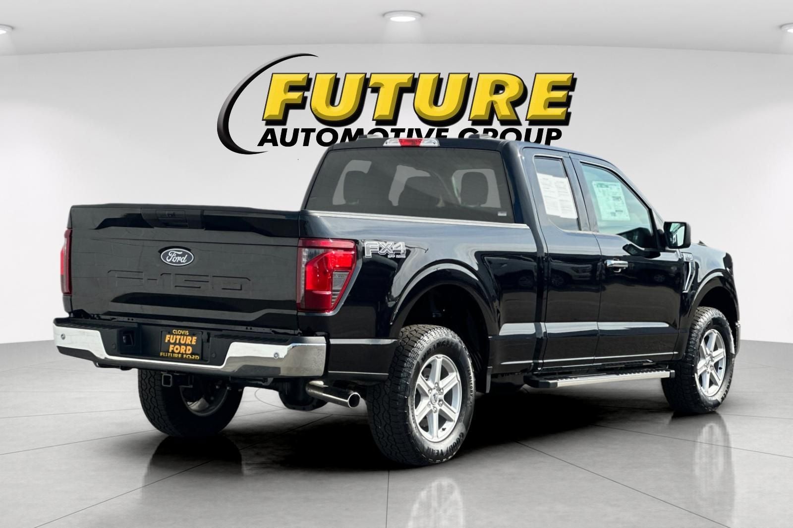 2025 Ford F-150 XLT 4WD SUPER CAB