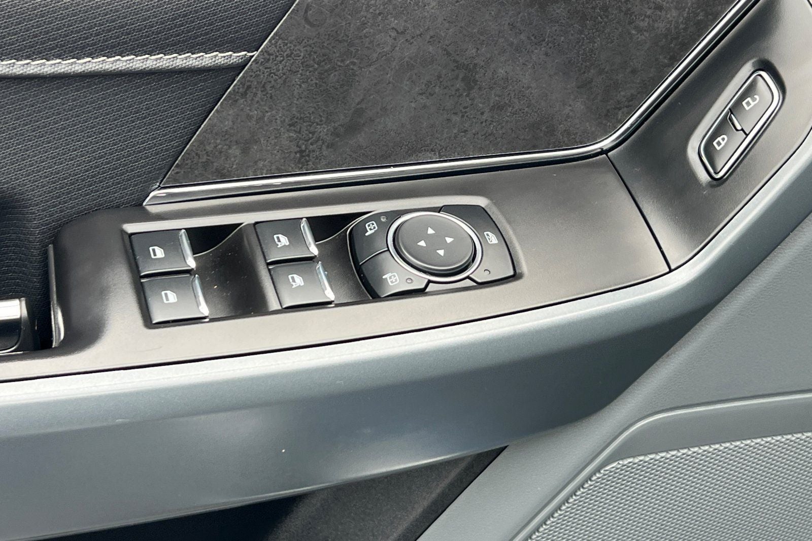 2024 Ford F-150 XLT 4WD