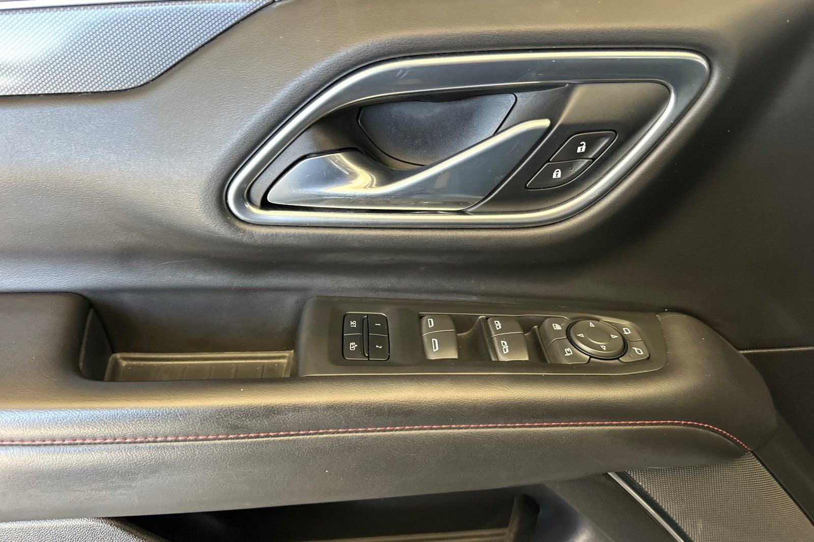 2021 Chevrolet Suburban RST