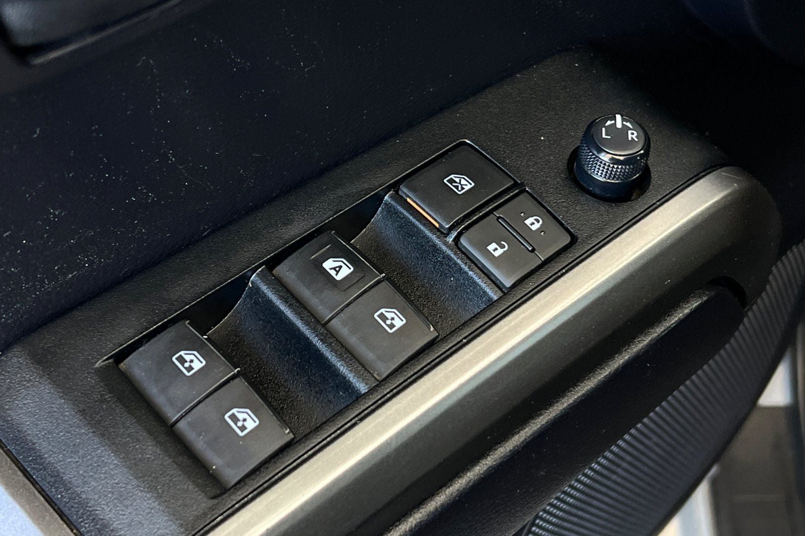 2020 Toyota Tacoma SR5 V6